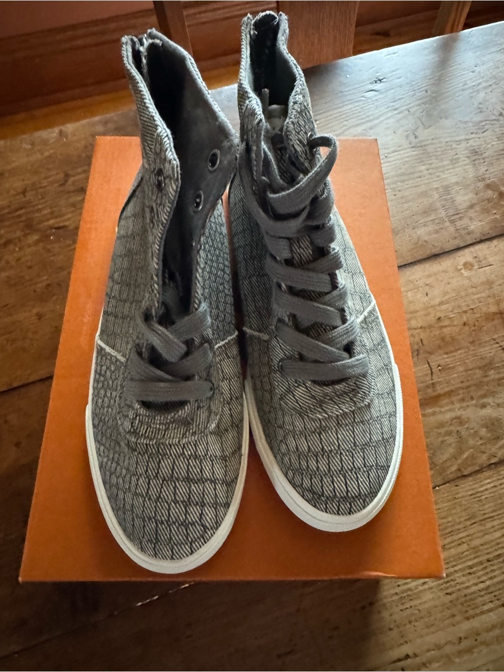 Rocket Dog Gray High-Top Sneakers